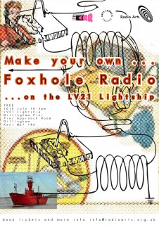foxhole_radio_lightship